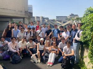 Balade urbaine et philosophique dans les étoiles d'Ivry avec les Tle A et D