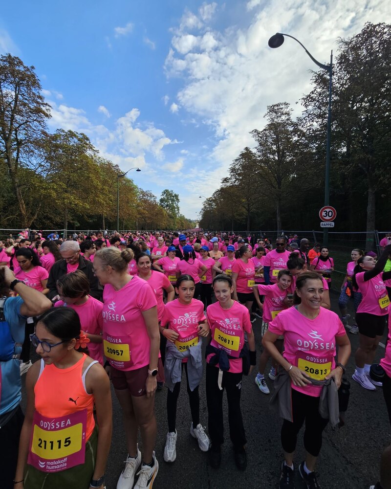 Participants réunis au départ de la course Odysséa.